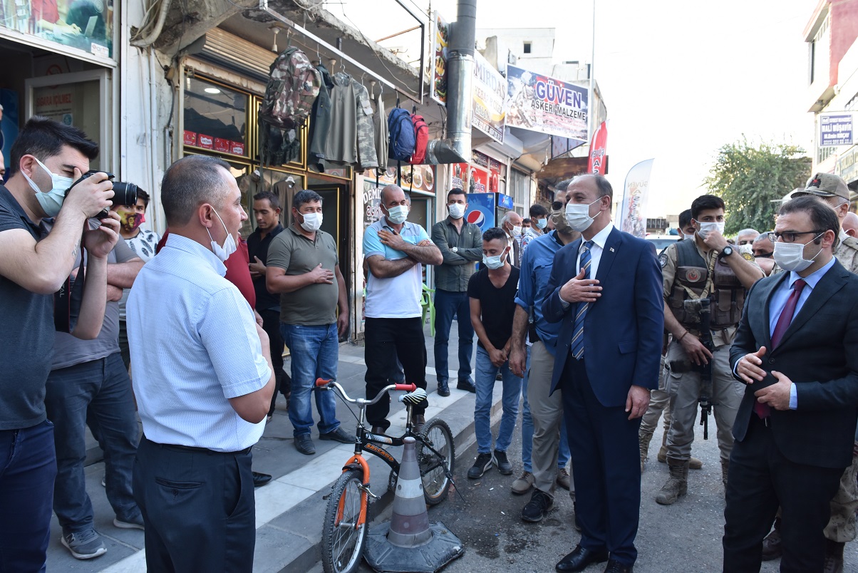 Vali Erin Ceylanpınar’da Vatandaşlarla Buluştu