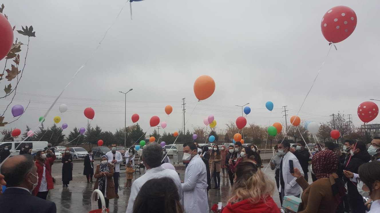 Bir Etkinlik'de Sağlık Çalışanlarında Geldi !
