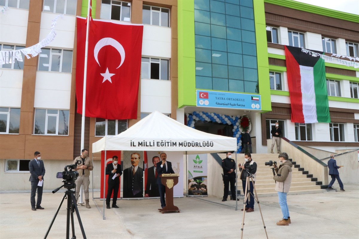 Tayba Ortaokulu Eğitim Öğretimin Hizmetine Sunuldu !