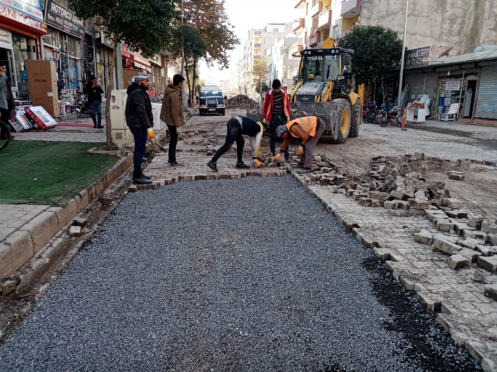 Eski Urfa Caddesinde Parke Çalışması !!!
