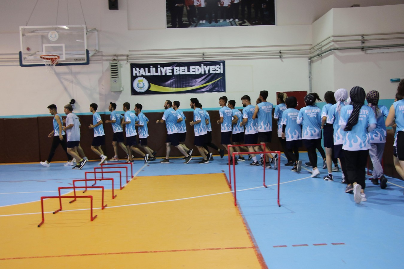 Haliliye Belediyesinin Desteğiyle Gençler Hedefe Koşuyor