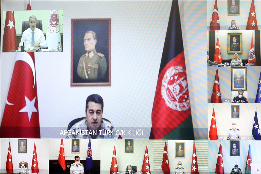 Millî Savunma Bakanı Hulusi Akar, Video Telekonferans Yöntemiyle Toplantı Yaptı