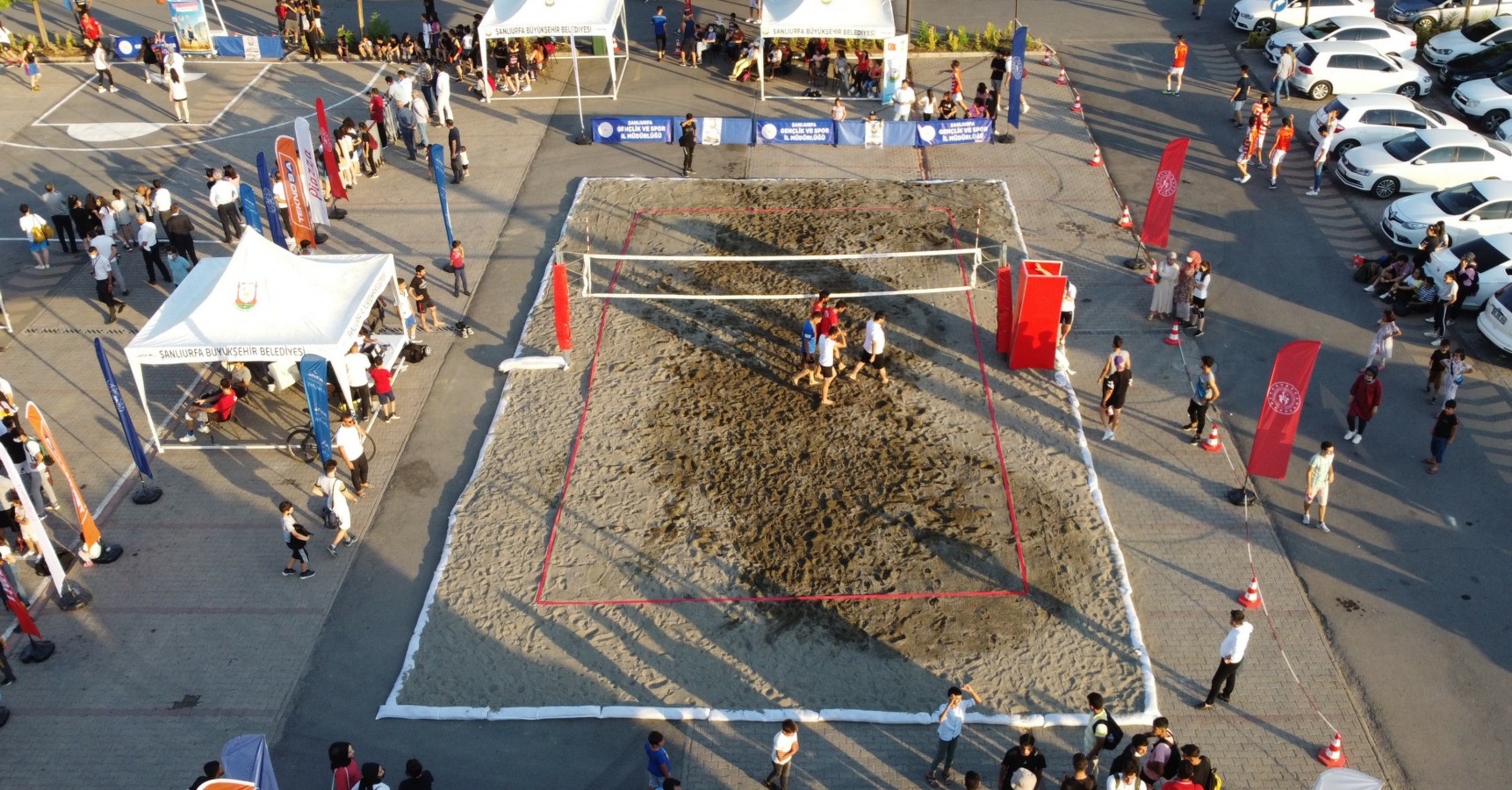 Büyükşehir, Gençleri Sporun Farkılı Alanlarına Yönlendirmeye Devam Ediyor
