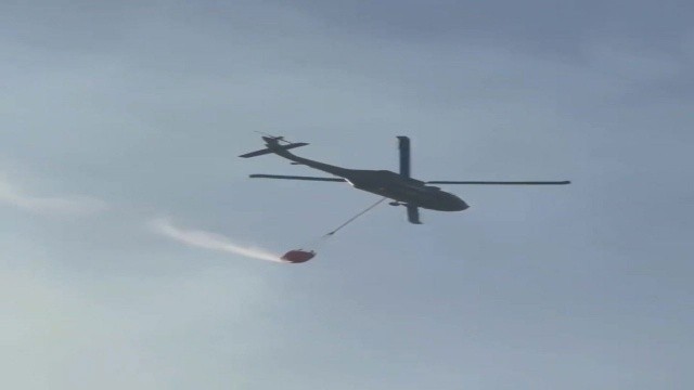 Jandarma, Sikorsky Tipi Helikoptere Su Sepeti Takarak Yangın Söndürme Faaliyetlerine Destek Veriyor