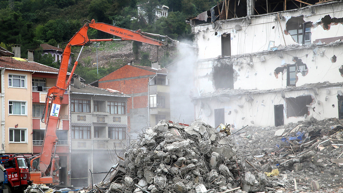Bozkurt'da Yaralar Sarılmaya Devam Ediyor
