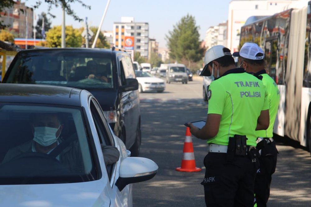 Yurt Genelinde Huzur ve Güven Operasyonu Yapıldı 1.111 Kişi Tutuklandı