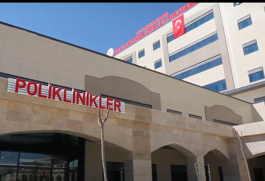İntihar Girişiminde Bulunan Kadını Polisler Kurtardı