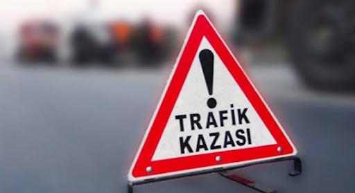 Mobilya Yüklü Tır Devrildi