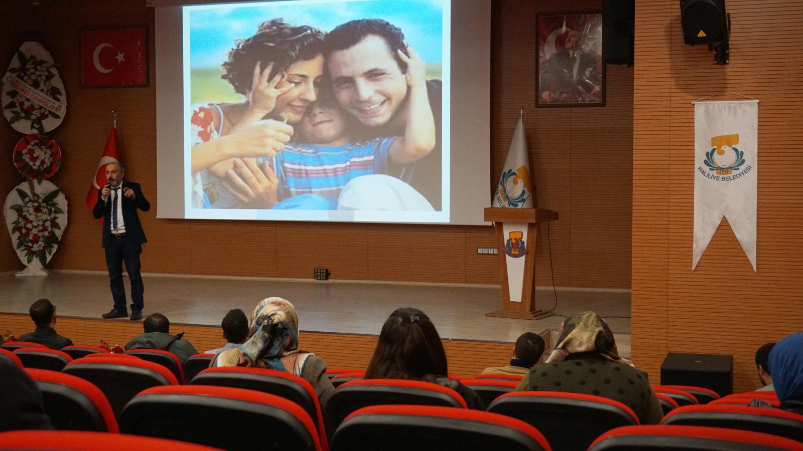 Haliliye Belediyesinden "Anne Baba Rolleri" Konulu Seminer