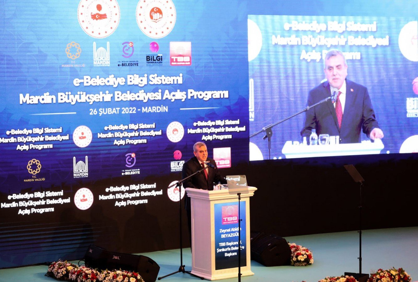 Başkan Beyazgül, Mardin’deki e belediye bilgi sitemi törenine katıldı