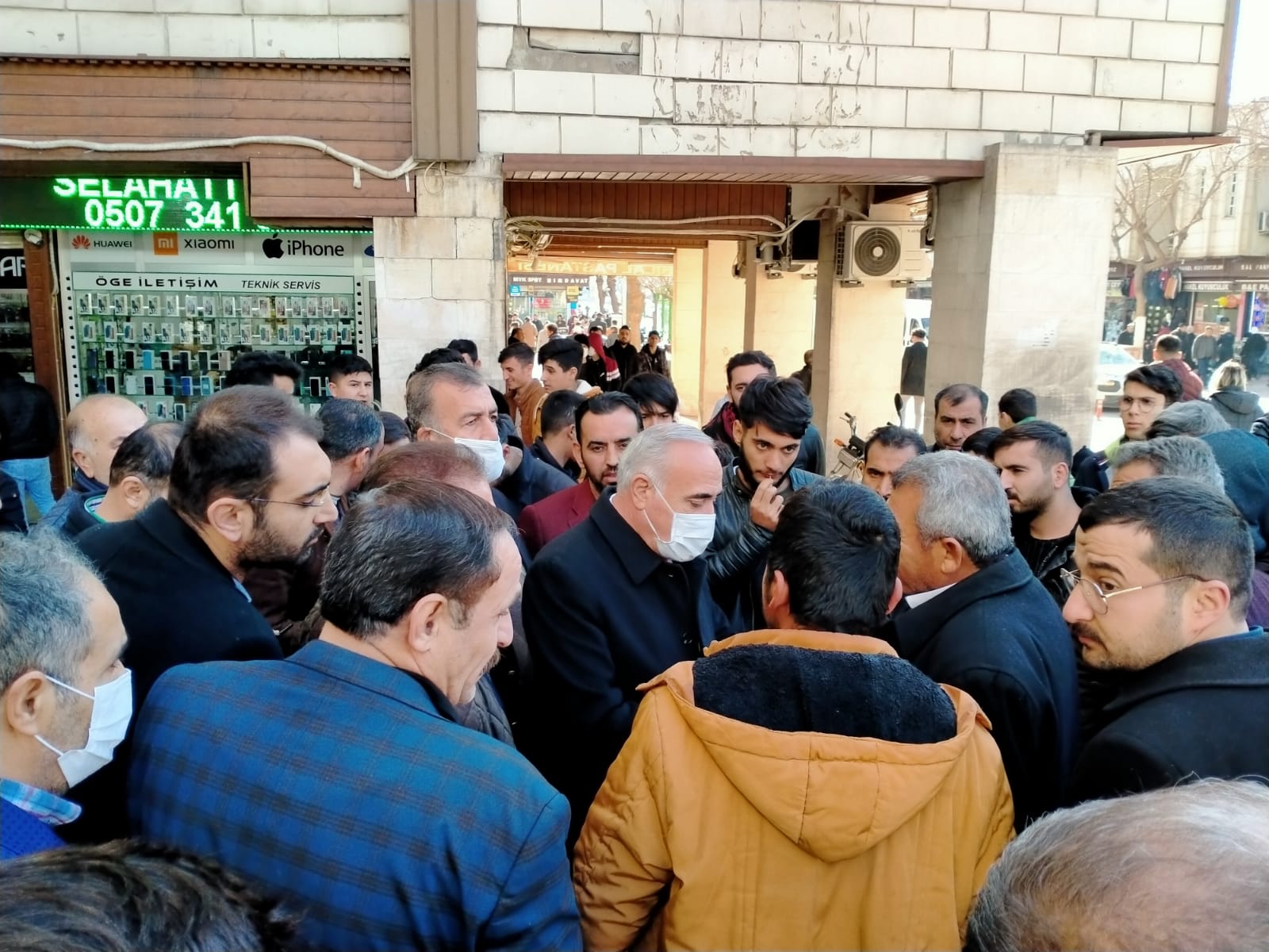 Vekil Aydınlık, Esnafları dinledi  