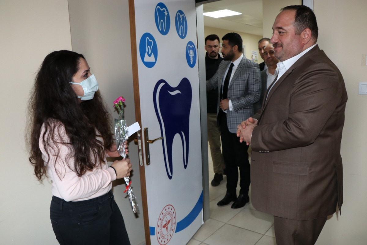 Başkan Ekinci sağlık çalışanlarının tıp bayramını kutladı