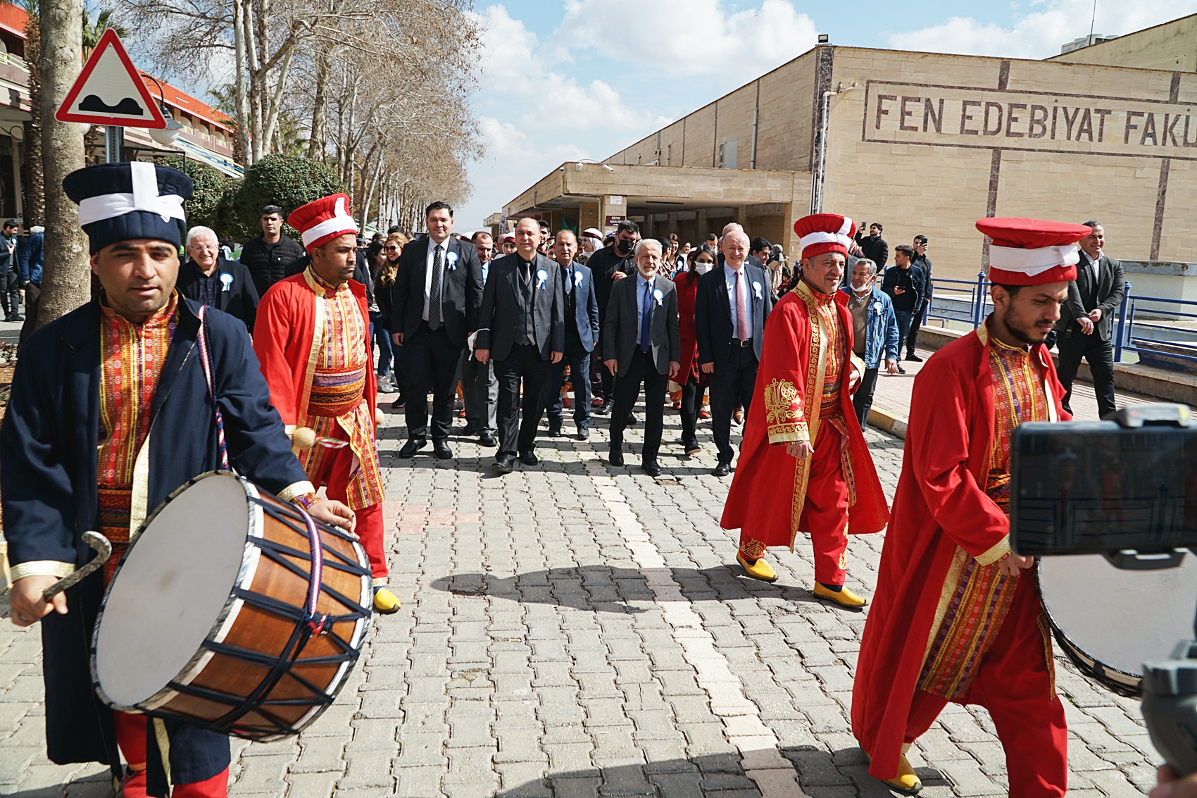 Harran üniversitesi 30. yılını çeşitli etkinliklerle kutluyor