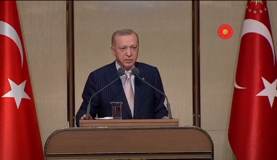 Cumhurbaşkanı Erdoğan, maaşını beğenmeyen doktorlara sert çıkış yaptı
