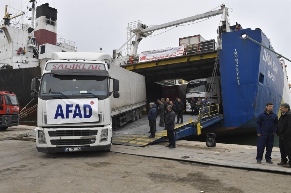 Türkiye'den gönderilen insani yardım gemisi Lübnan'a ulaştı
