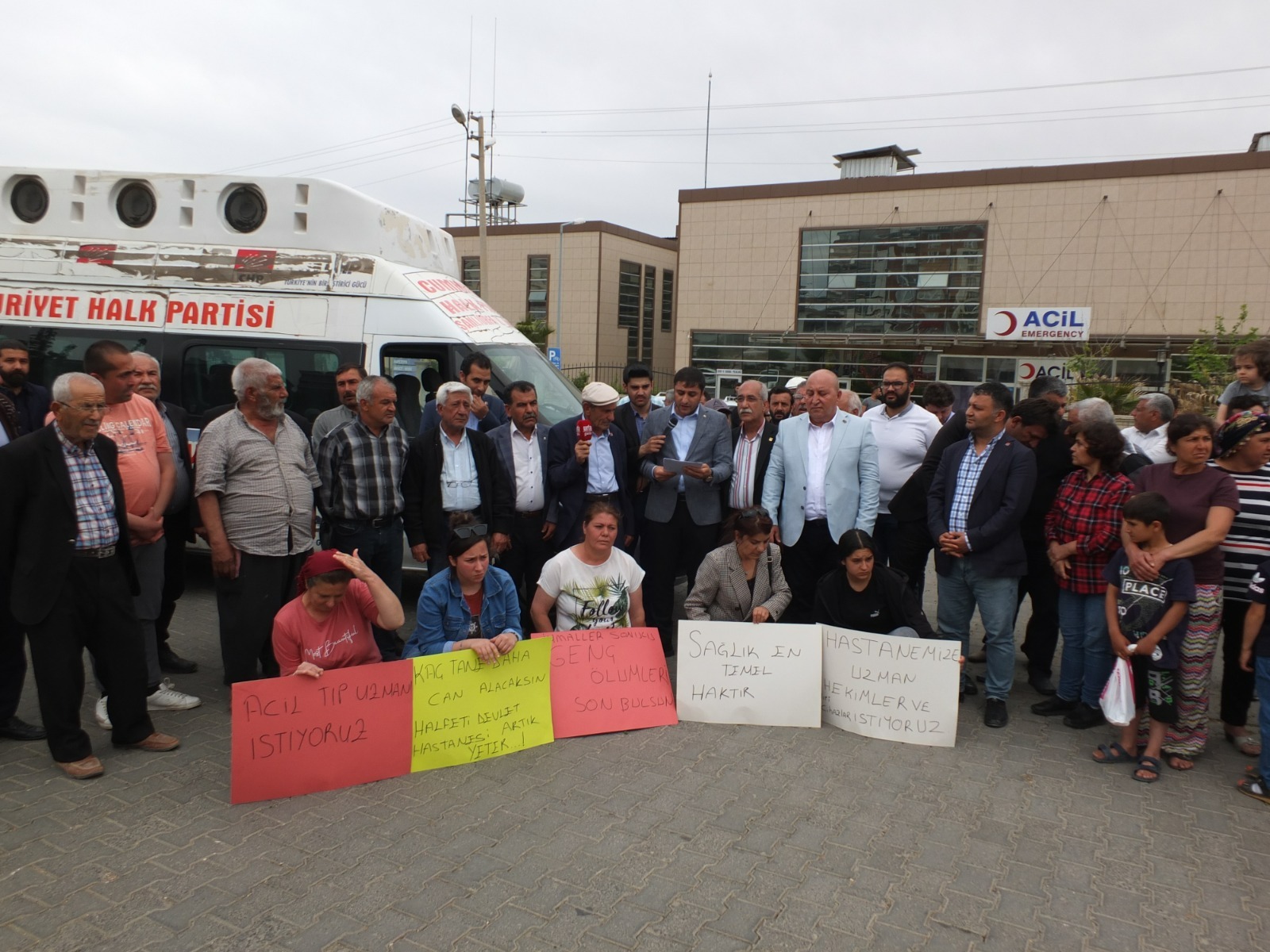 CHP İl Başkanı Karadağ , Halfeti Devlet Hastanesi'ndeki sorunları dile getirdi