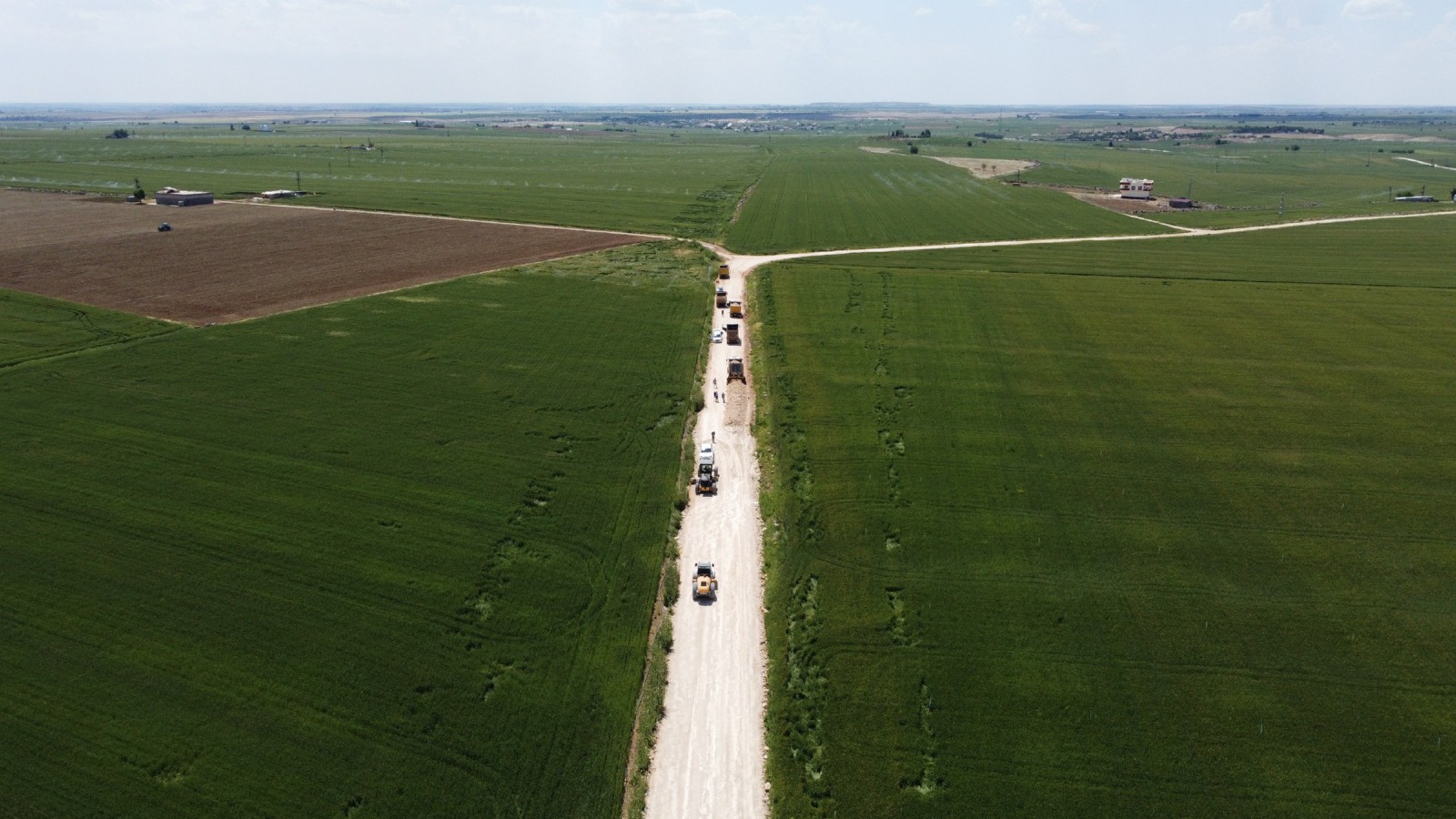 Büyükşehir’den Ceylanpınar’da yeni yol çalışması