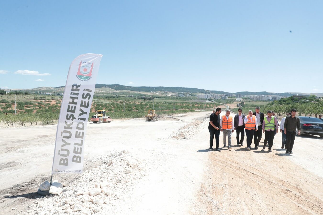 Başkan Beyazgül Azerbaycan Bulvarındaki çalışmaları inceledi