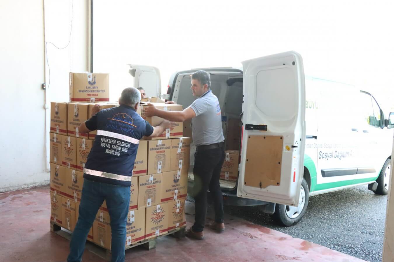 Halil İbrahim bereketi büyükşehir ile hanelere ulaşıyor
