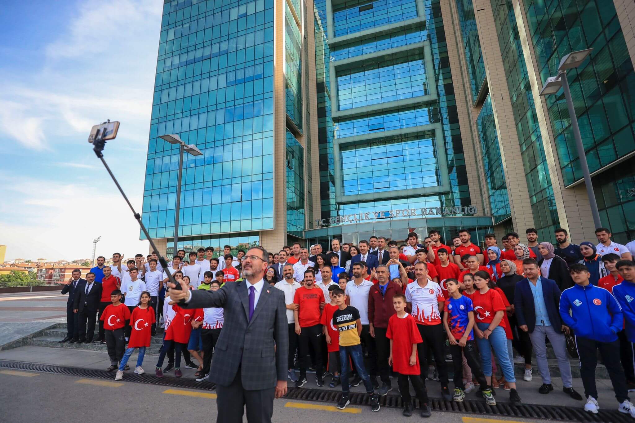 Gençlik ve Spor Bakanlığından Şanlıurfa'ya 670 milyon liralık yatırım