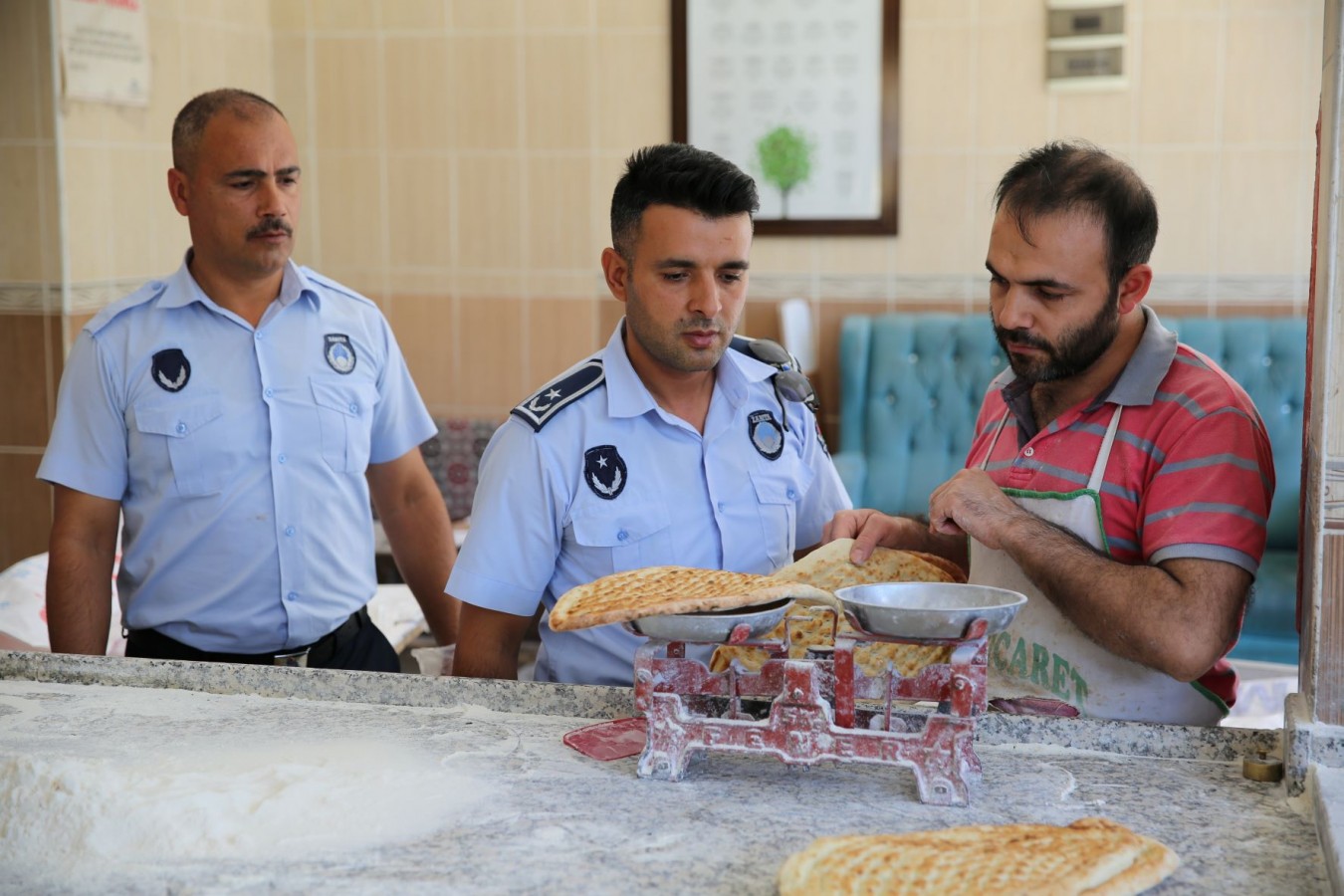 Karaköprü Zabıtadan sağlık ve hijyen denetimi