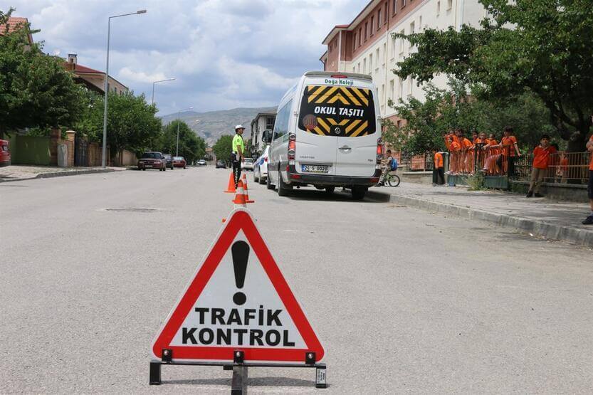 Polis ve Jandarmadan 'Güvenli Eğitim' Uygulaması