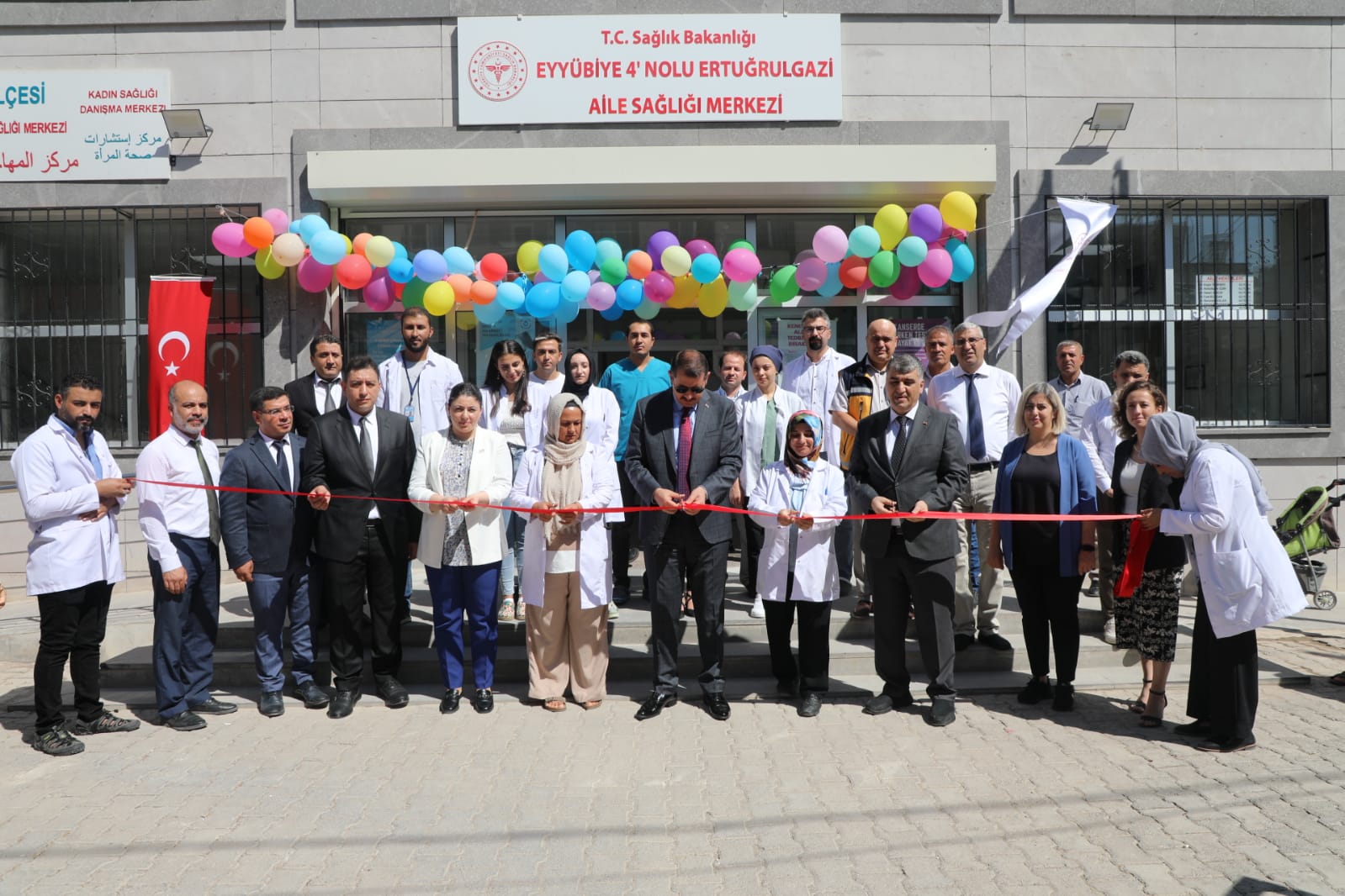 Vali Ayhan, ASM ve hastaneleri ziyaret etti