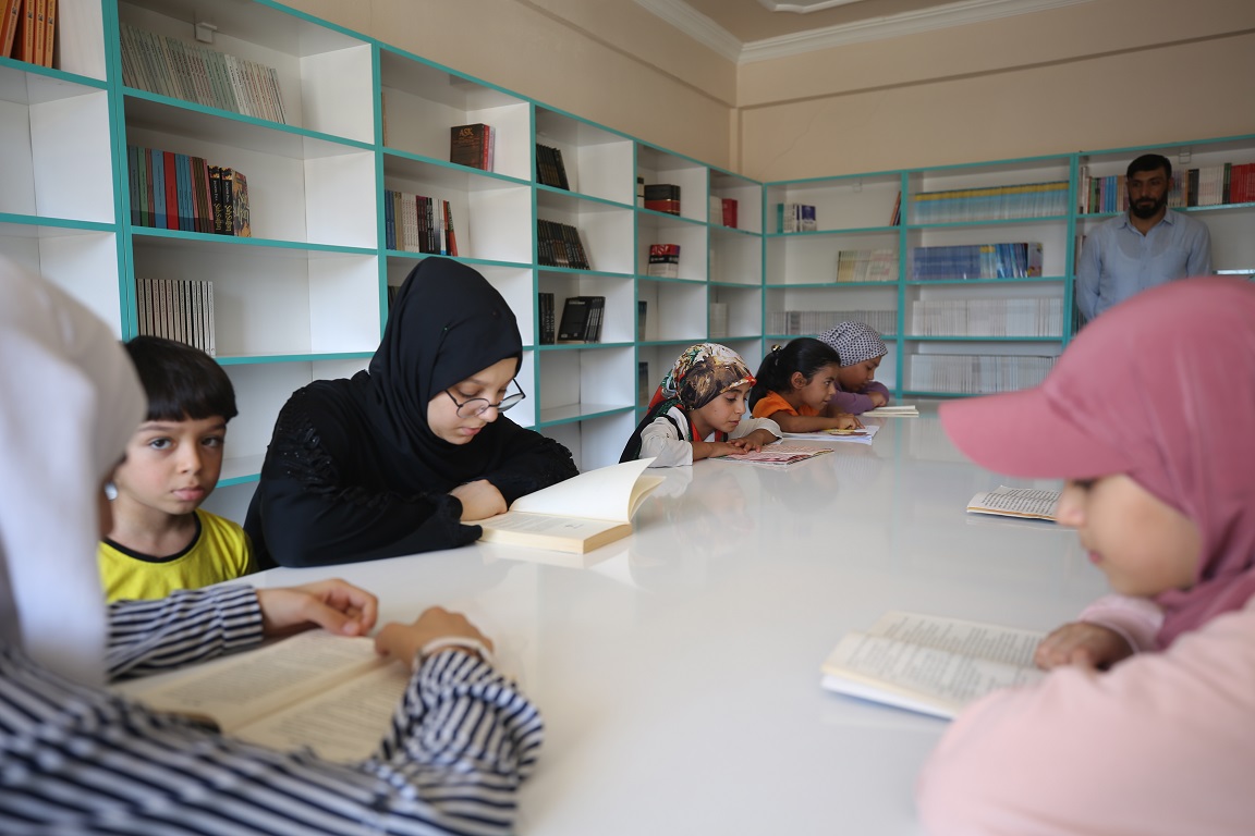 Eyyübiyeli Gençler, Gençlik merkezlerinde geleceğe hazırlanıyor