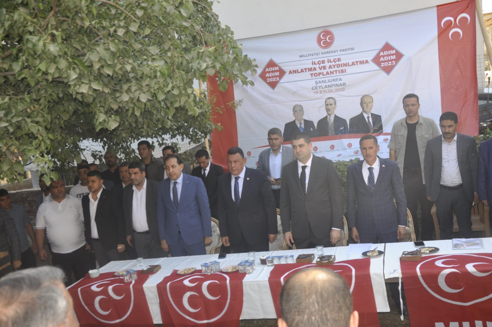 Vekil Özyavuz,  Ceylanpınar ilçesinde vatandaşlarla bir araya geldi         