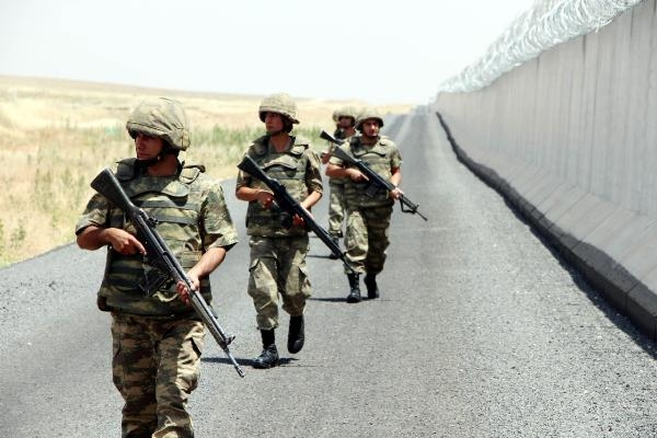 Şanlıurfa sınırında 5 terörist etkisiz hale getirildi