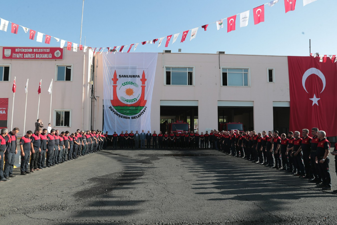 Başkan Beyazgül İtfaiye Haftasında, itfaiye erleriyle buluştu