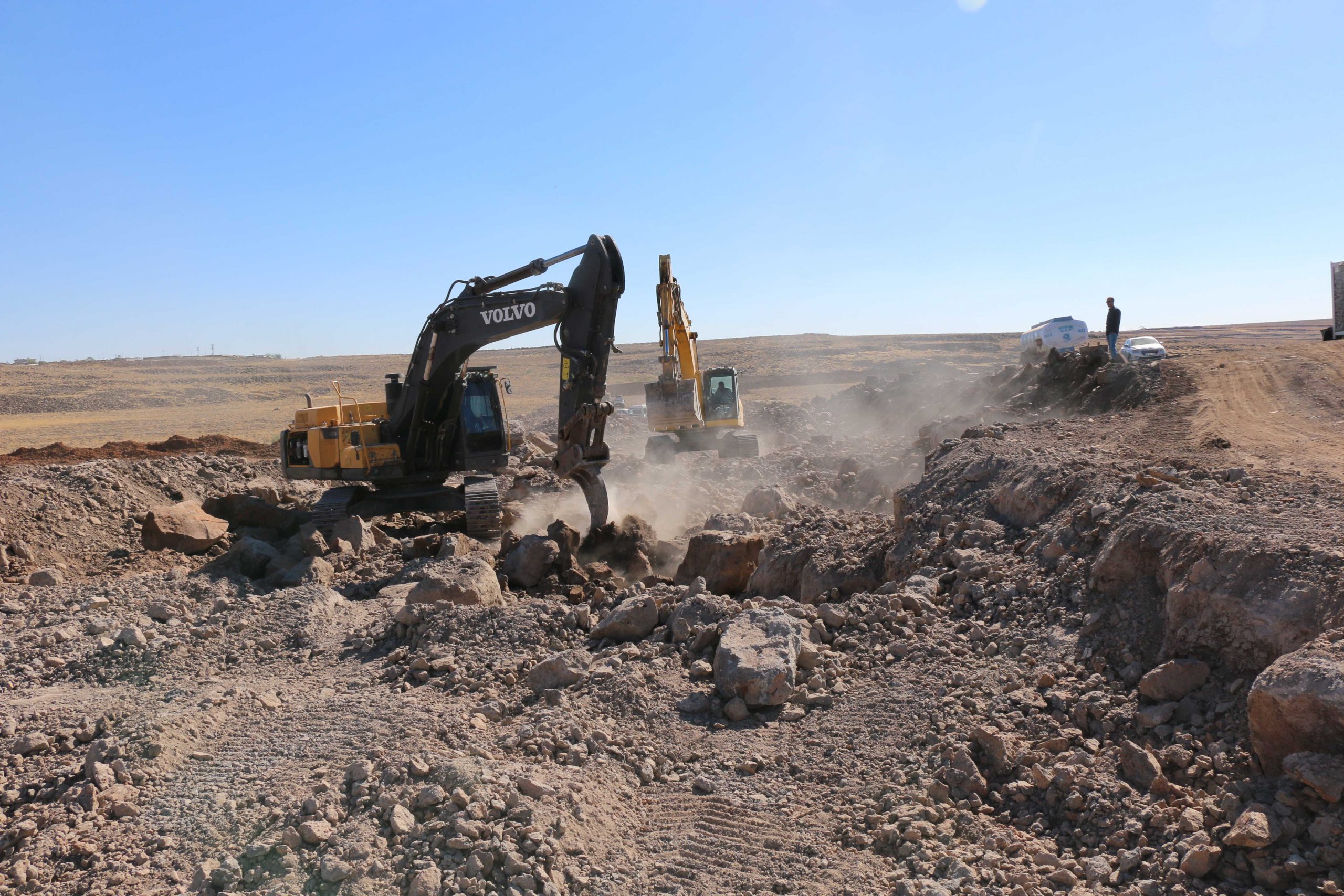Siverek OSB Bölgesi için yol çalışmaları hızlandırıldı