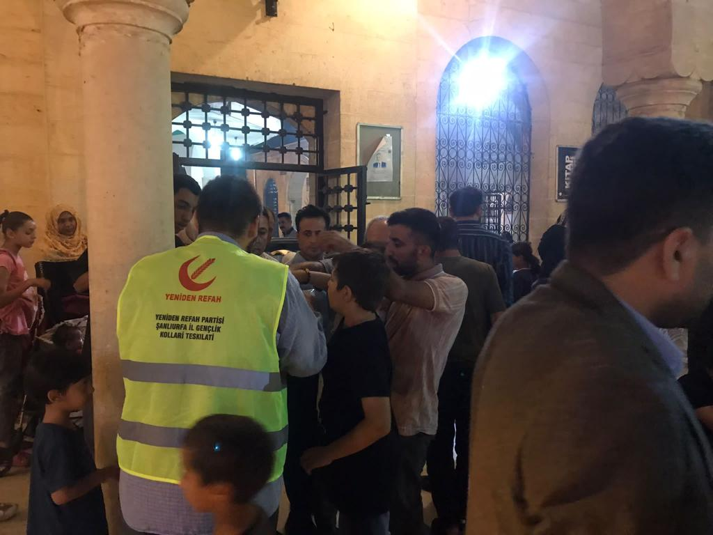 Genç Refahlılardan anlamlı davranış