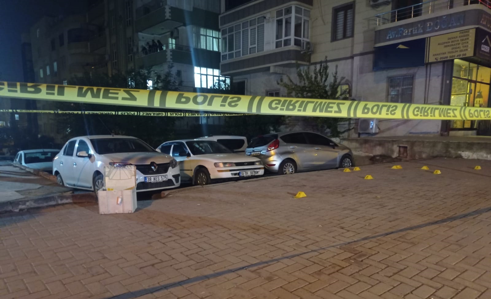 Urfa’da polis’e silahlı saldırı! 2 polis yaralandı