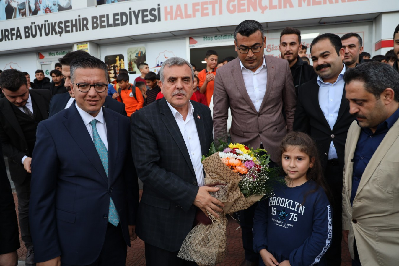 Başkan Beyazgül, "Her ilçeye adil hizmet götüyoruz"