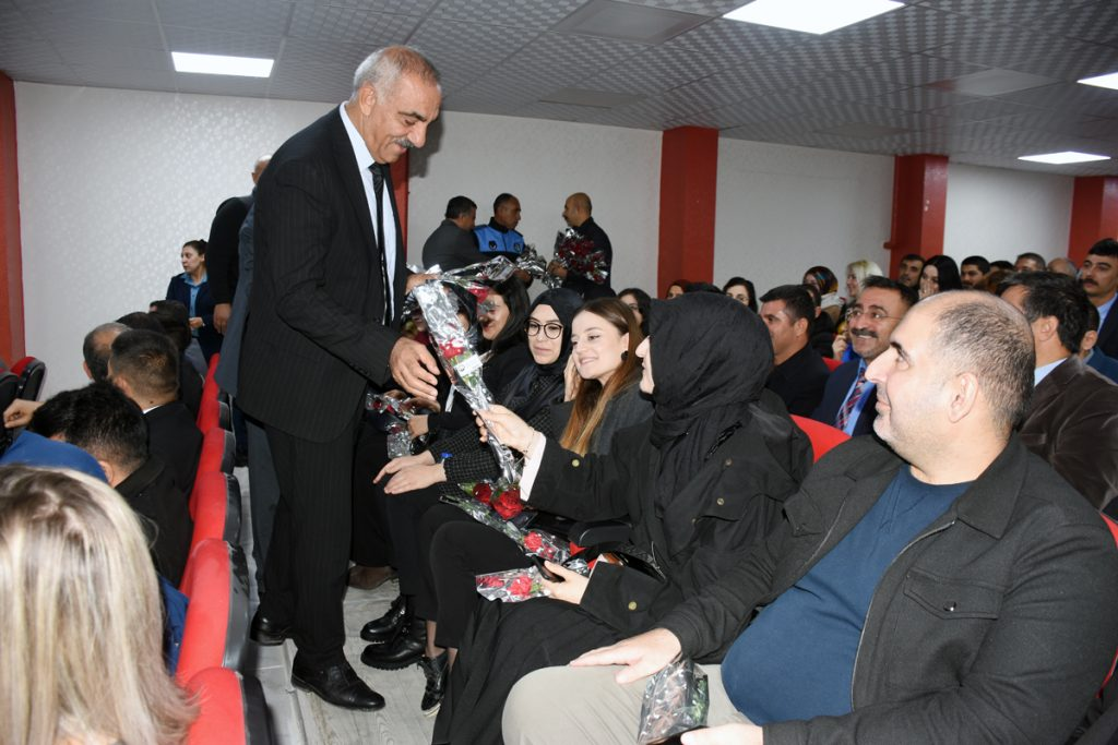 Hilvan'da Öğretmenler Günü kutlandı