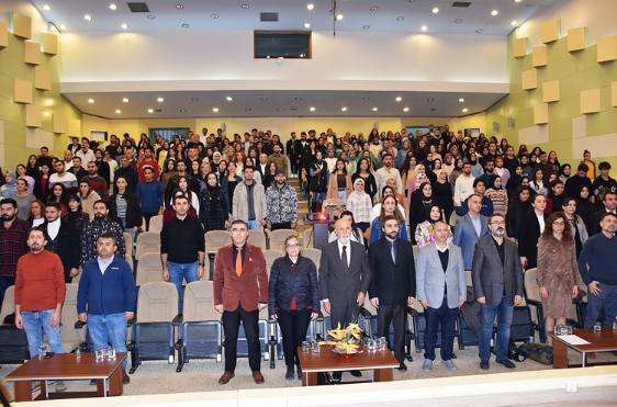 HRÜ'den Öğretmen Adaylarına anlamlı gece