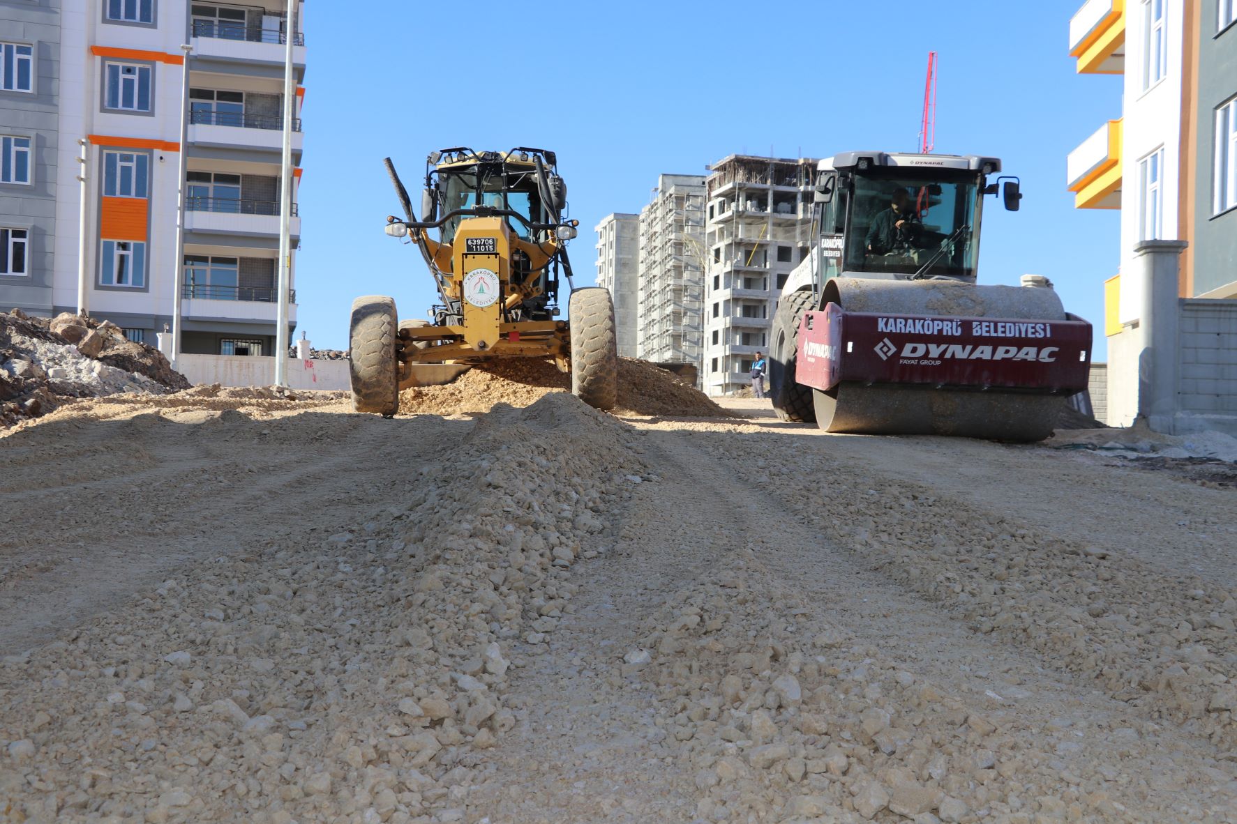 Karaköprü'de yeni yollar açılıyor