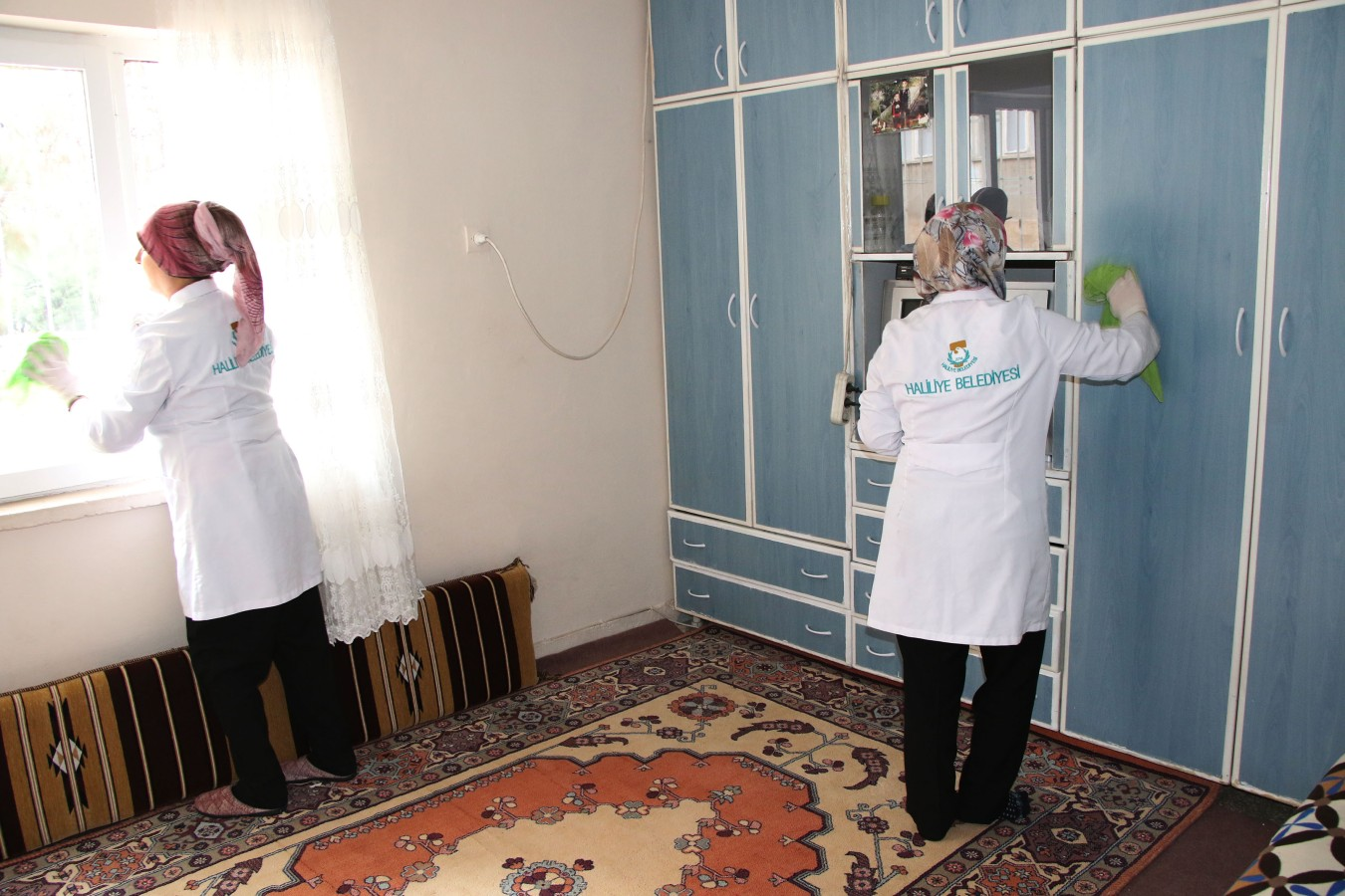 Haliliye'de mağdur ailelere belediye sahip çıkıyor
