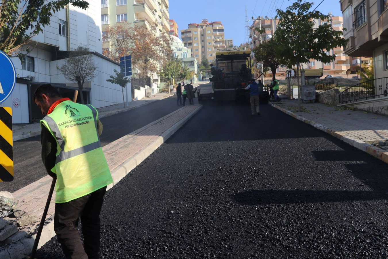 Başkan Baydilli ile Narlıkuyu'da tüm yollar yenileniyor