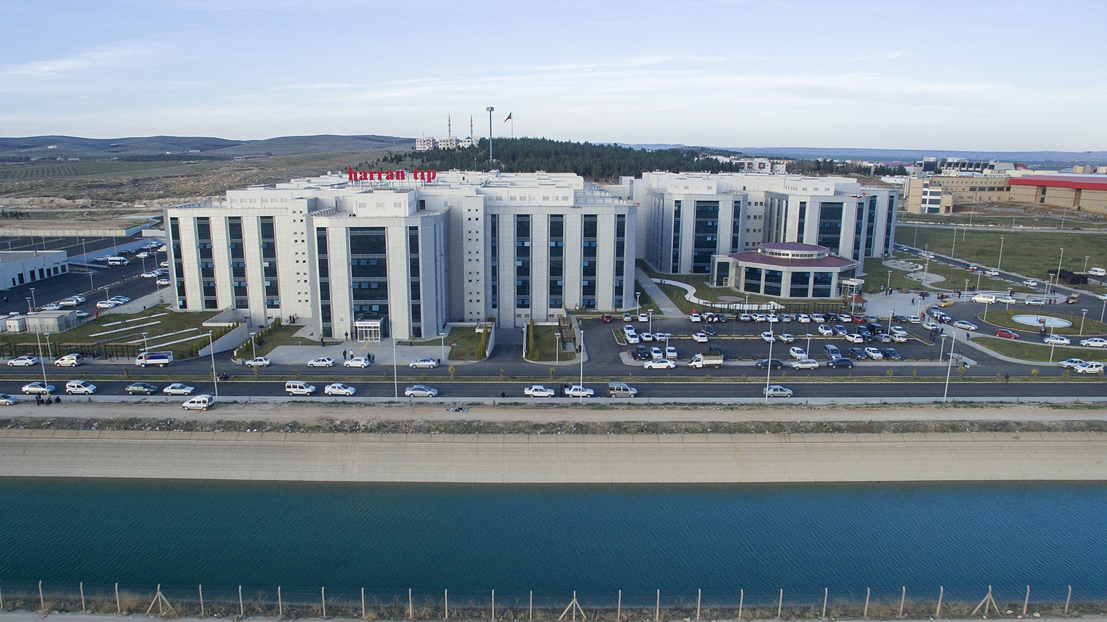Harran Üniversite Hastanesi adından söz ettiriyor