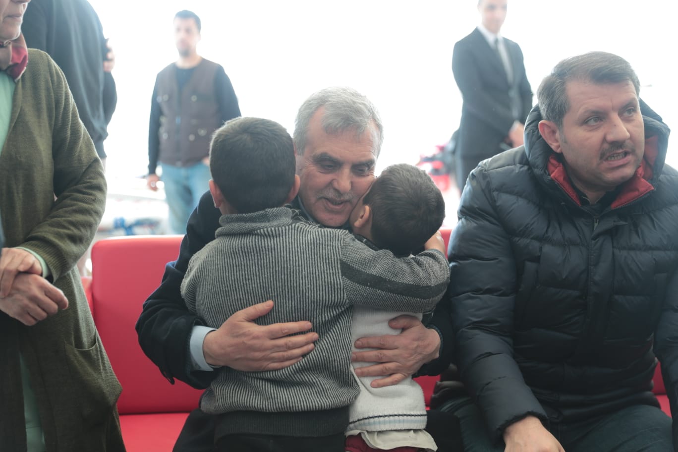 Başkan Beyazgül, "Bütün Ekibi Vatandaşlarımıza İçin Seferber Ettik"
