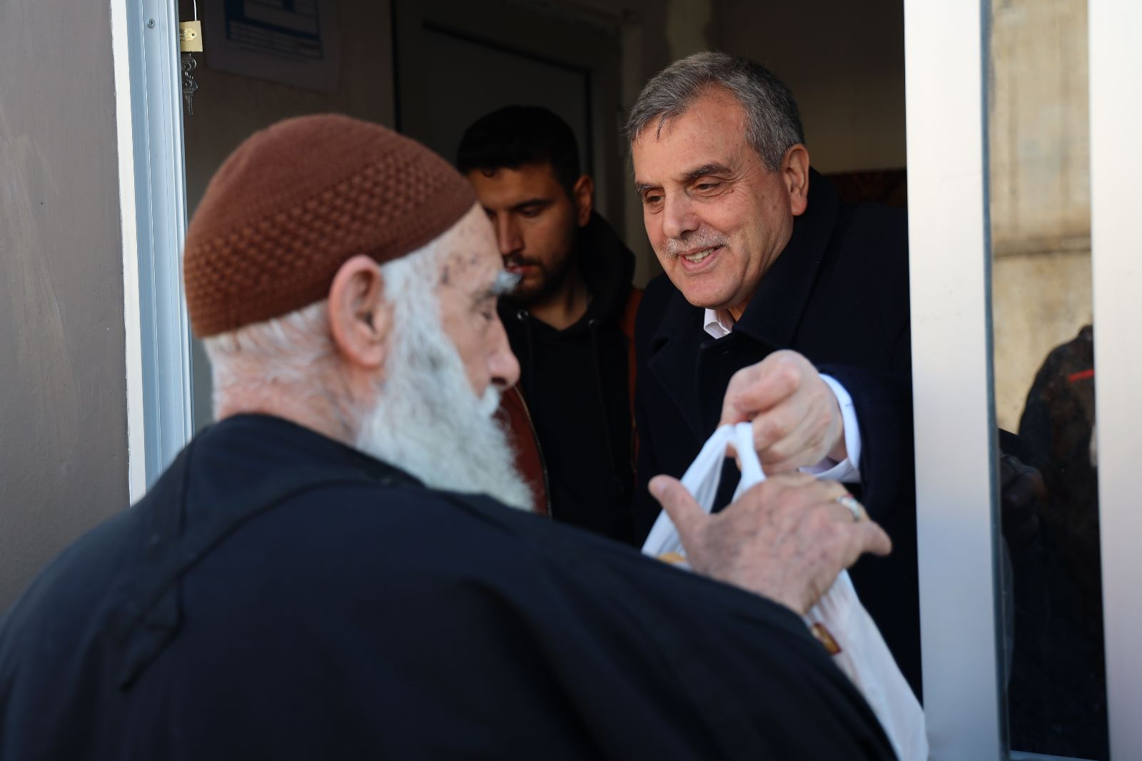 Başkan Beyazgül, "Her Zaman Halkımızın Yanındayız"