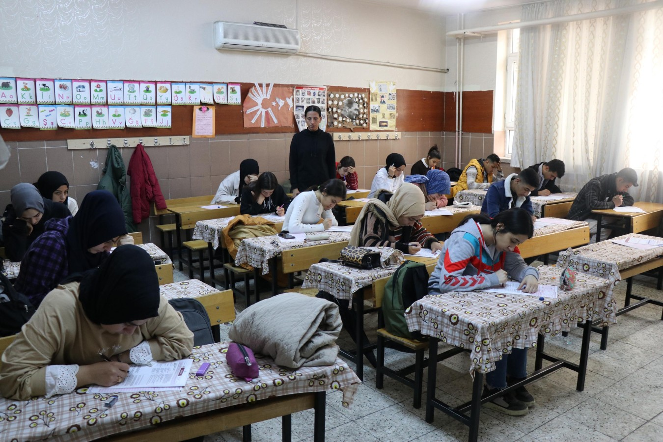 Haliliyeli gençler yarınlara güçlü hazırlanıyor
