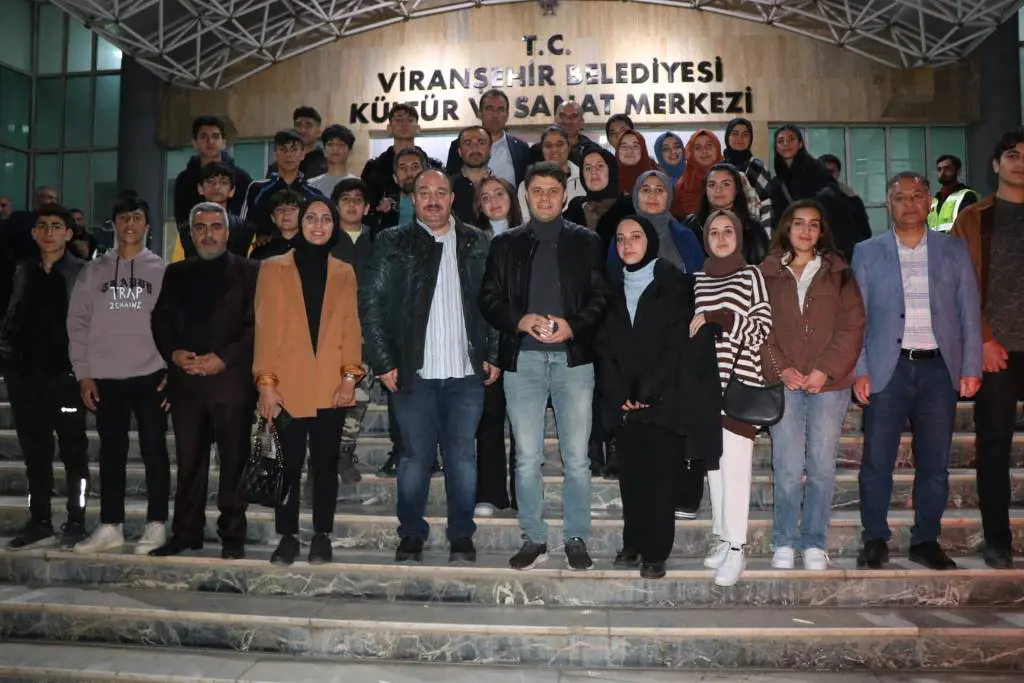 Kaymakam Çengel ve Başkan Ekinci, gençlerle sahur yaptı