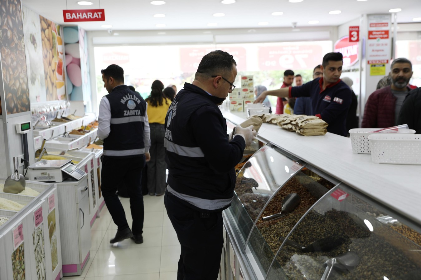 Haliliye Zabıtasından Bayram öncesi denetimi