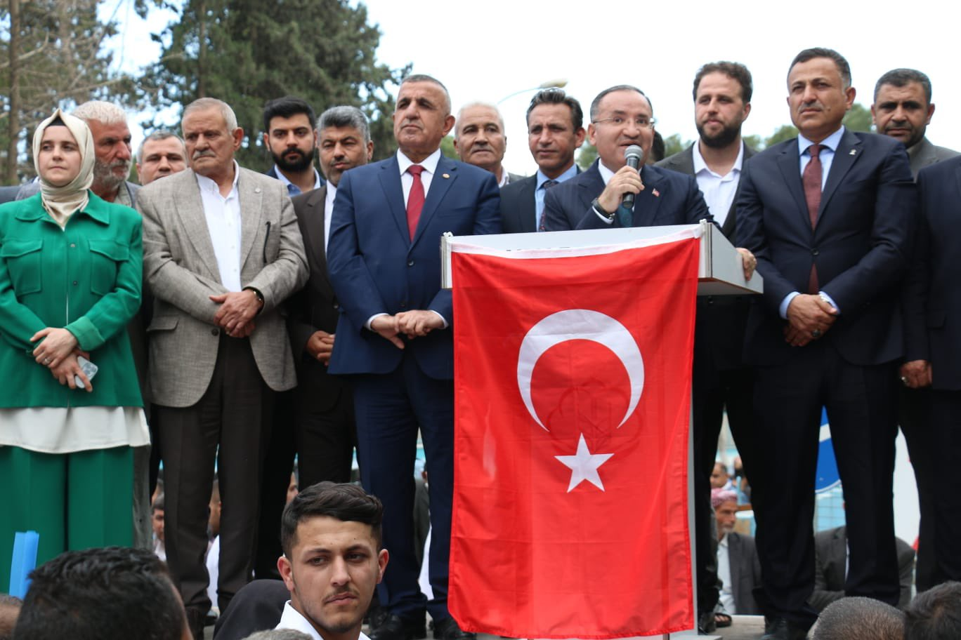 Akçakale Akparti Adaylarını Bağırlarına Bastı
