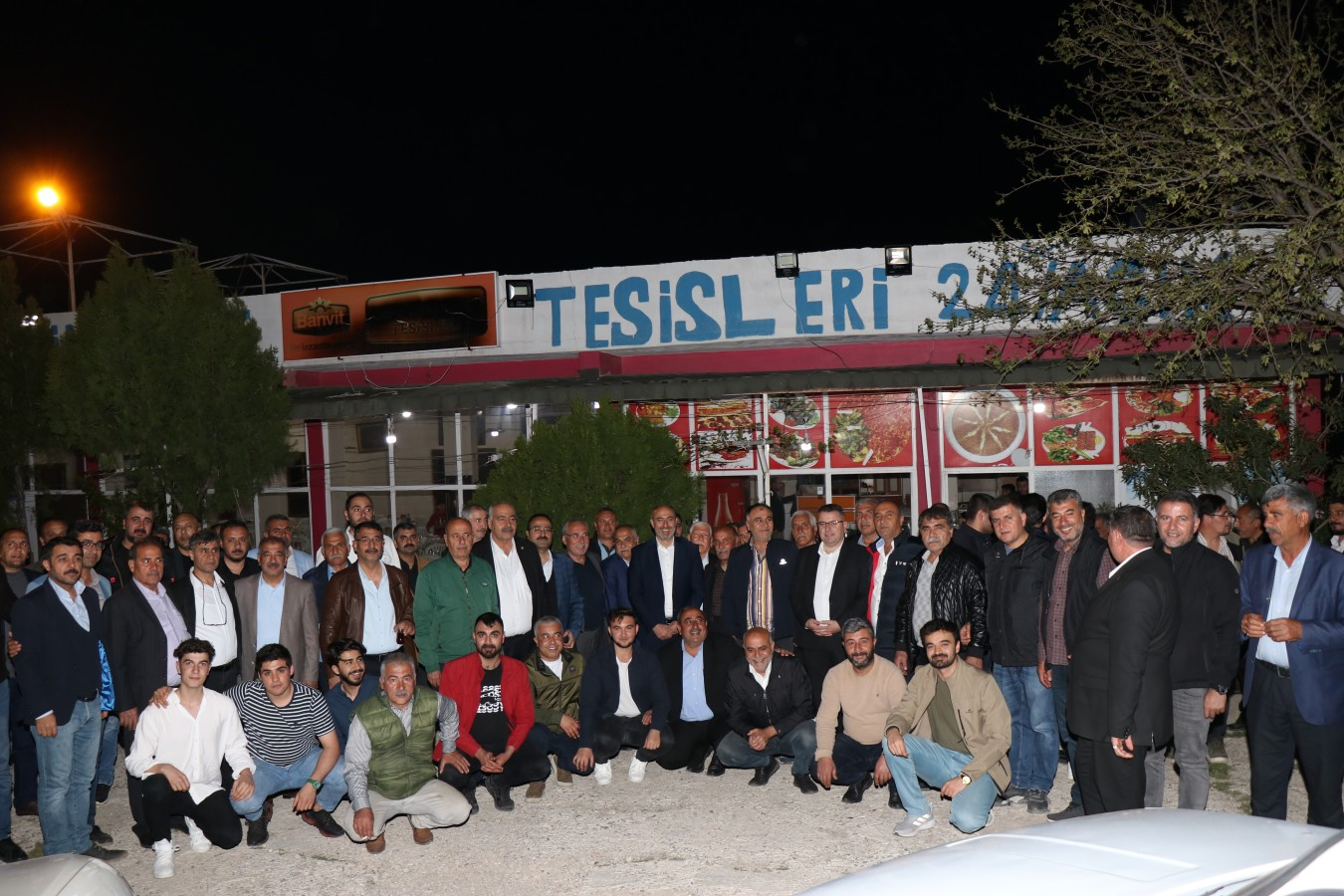 Başkan Aksoy ailesiyle iftar yemeğinde bir araya geldi