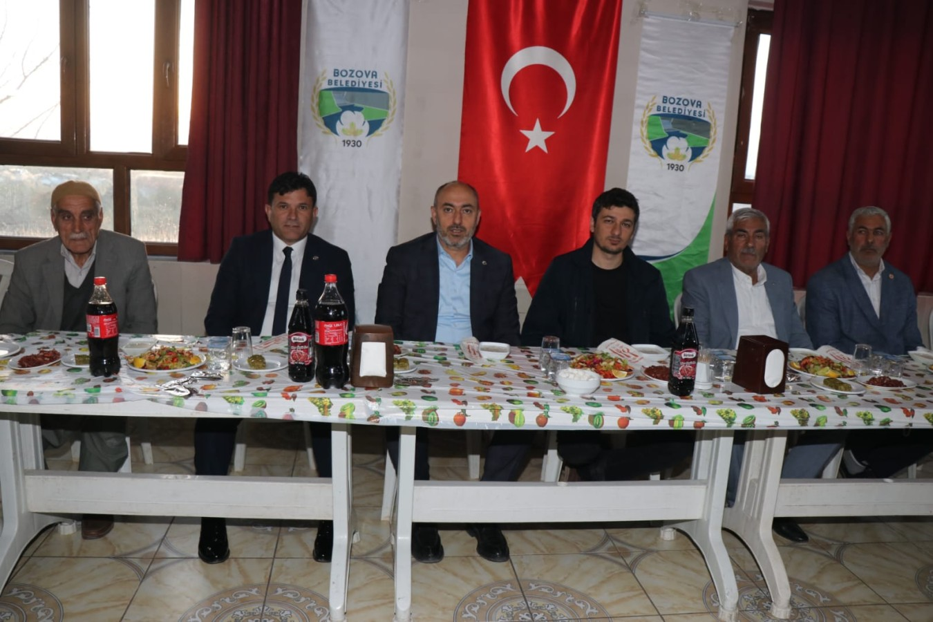 Başkan Aksoy muhtarlarla iftarda buluştuk