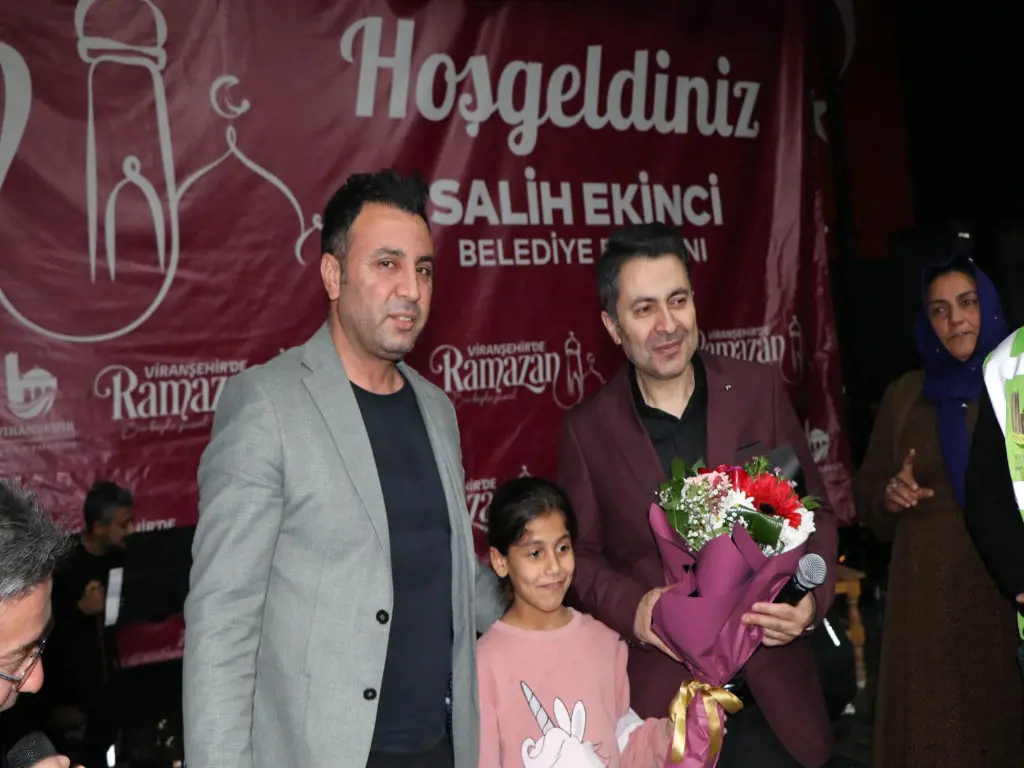 Viranşehir'de Abdullah Önül konserine yoğun ilgi